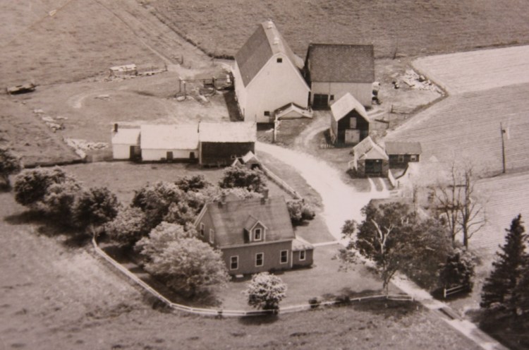 Jon Darrach Collection 108